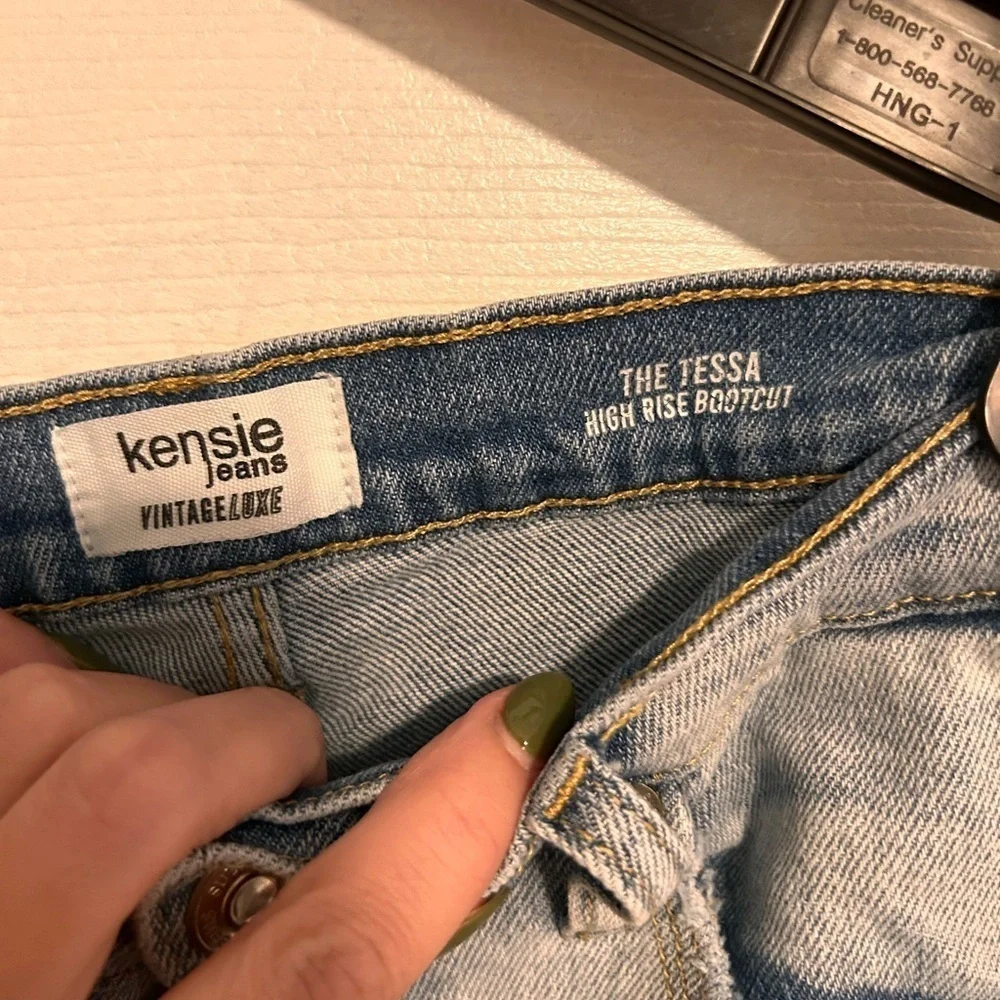 Kensie high rise bootcut denim size 6